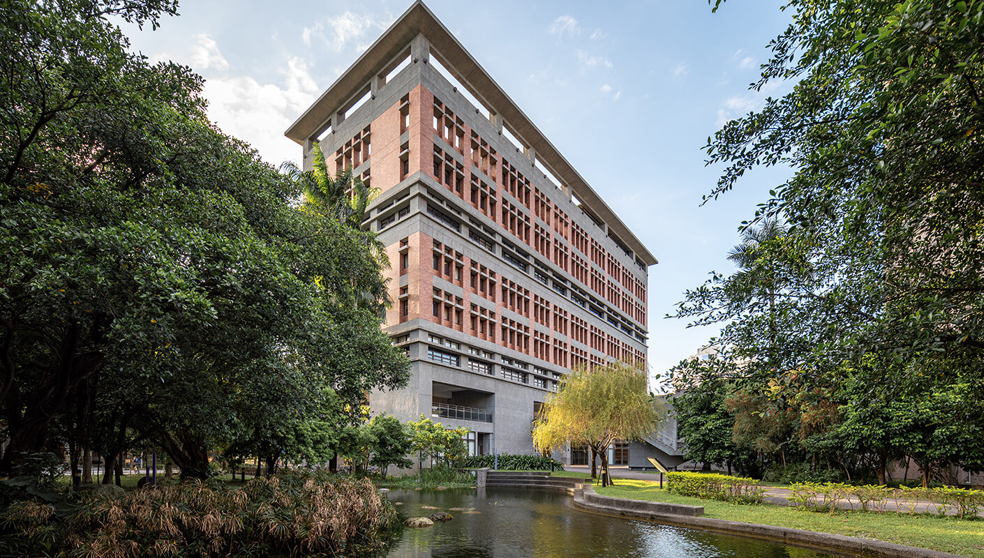 台大灣大學霖澤館